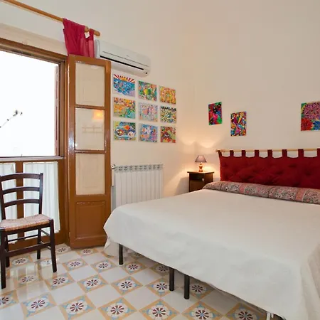 Terrazza Lara By Vacation Service * Cefalu