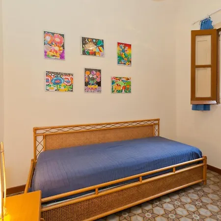 Appartamento Terrazza Lara By Vacation Service