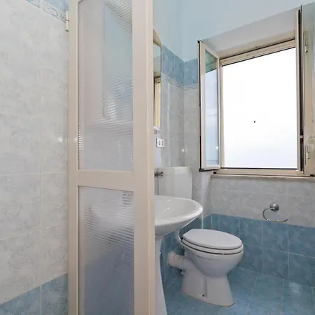 Apartment Terrazza Lara By Vacation Service
